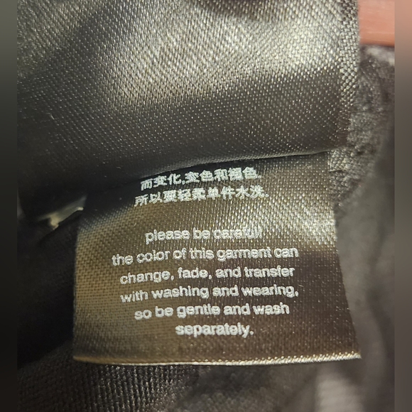 BDG Urban Outfitters - (28) Mom High Rise Jeans - Picture 9 of 9